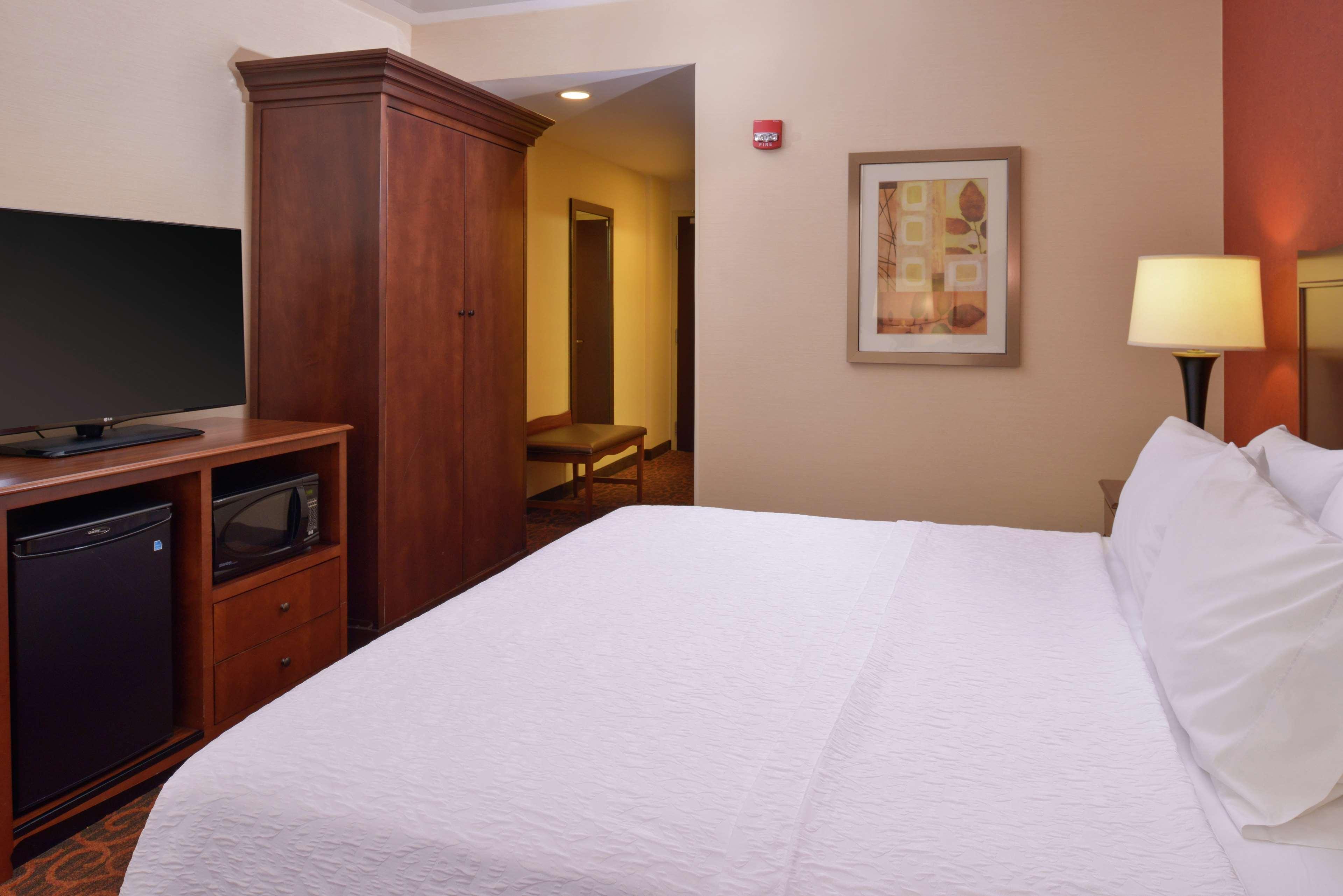 Hampton Inn Frederick Eksteriør billede