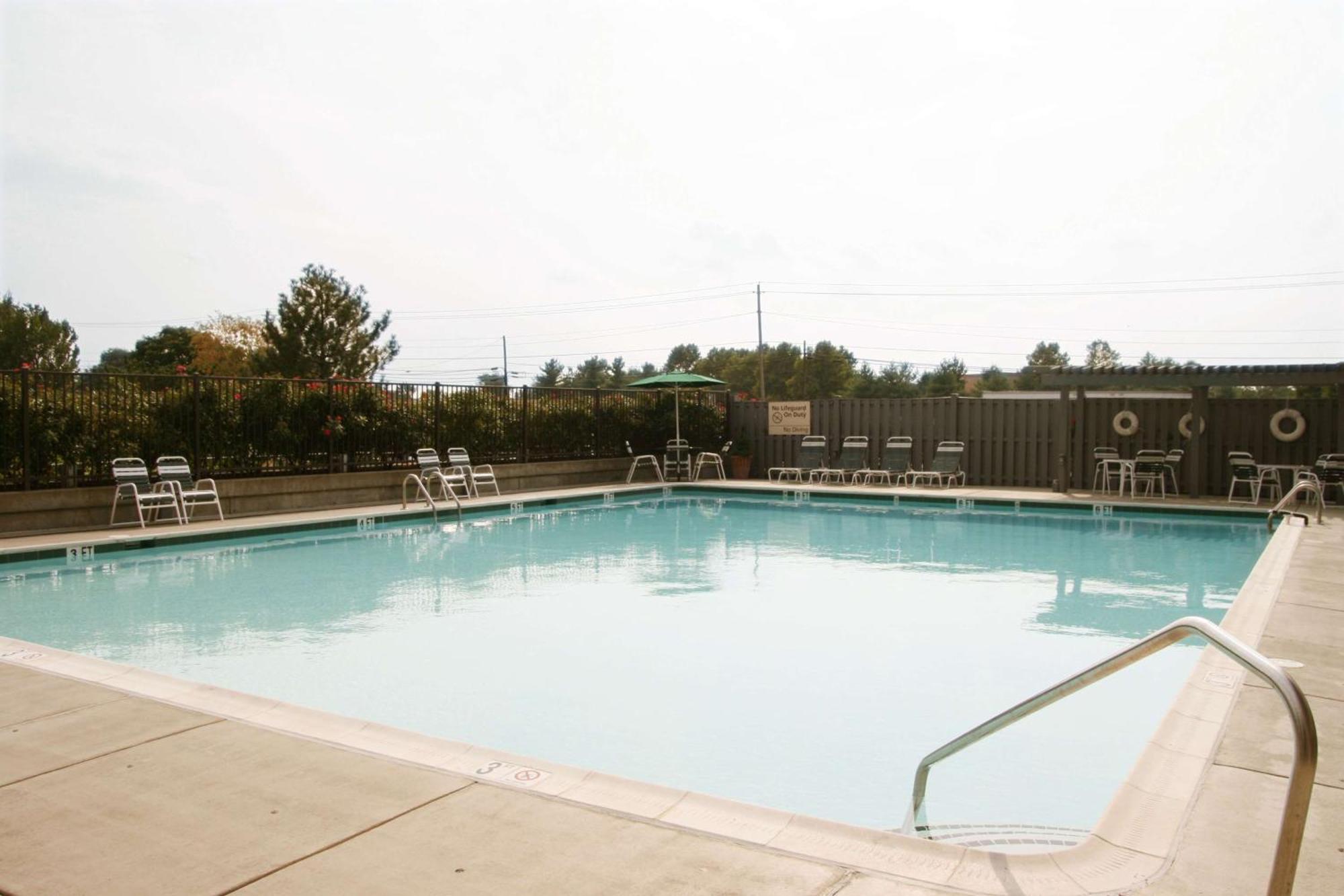 Hampton Inn Frederick Eksteriør billede