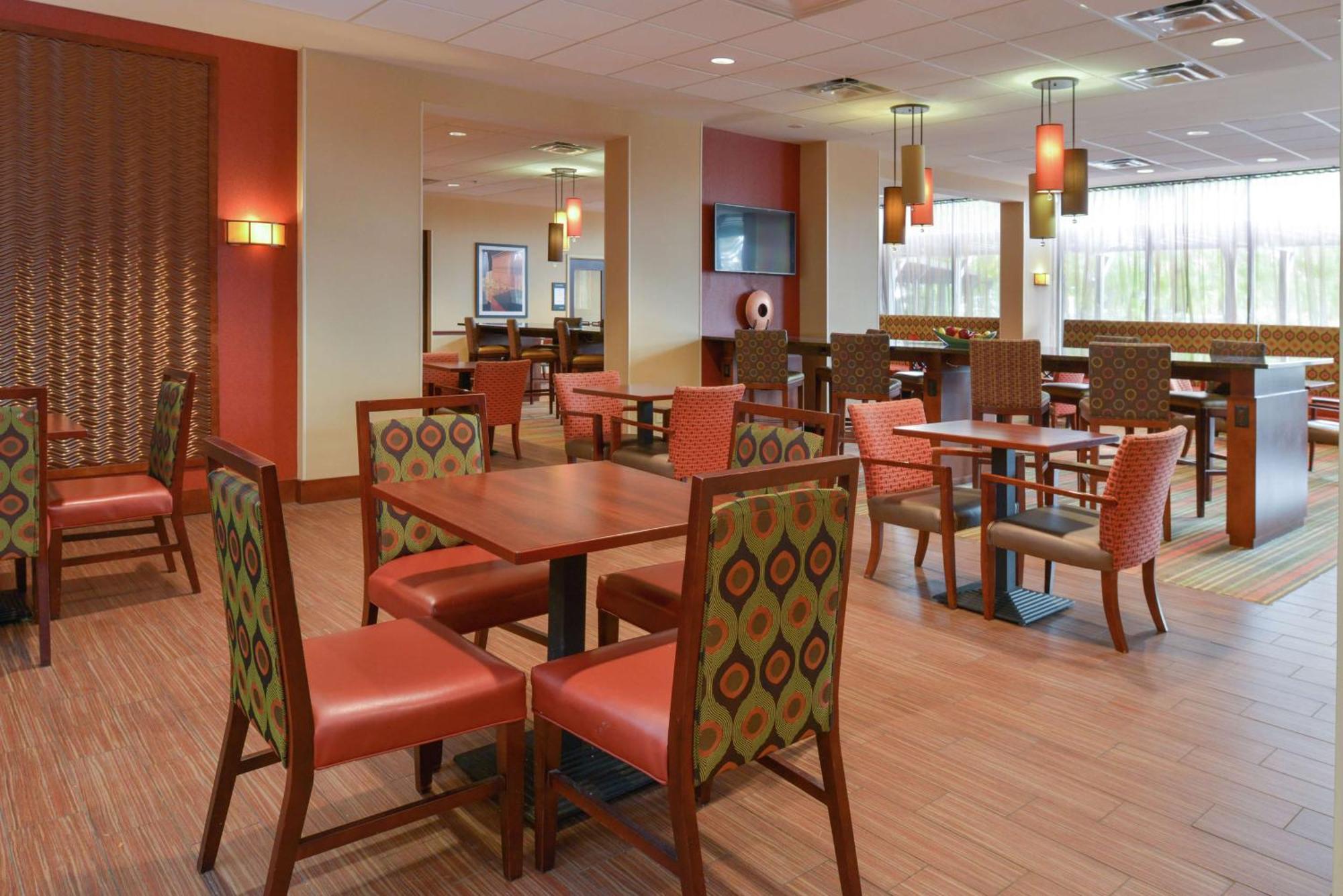 Hampton Inn Frederick Eksteriør billede